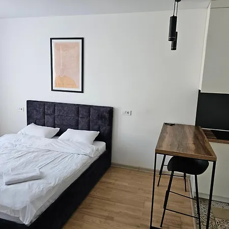Nyvky Like - - 35 Daire Kiev